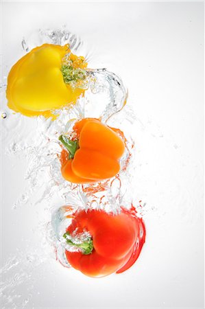 paprika in water - Paprika Splashing In To Water Stock Photo - Rights-Managed, Code: 859-03598688