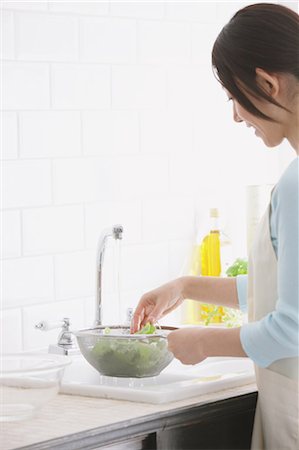 Woman In Kitchen Stock Photo - Rights-Managed, Code: 859-03599787