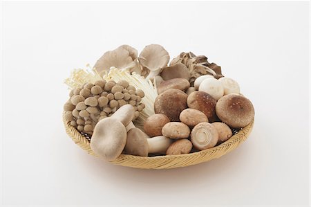 Beaucoup de champignons dans panier Photographie de stock - Rights-Managed, Code: 859-03600834