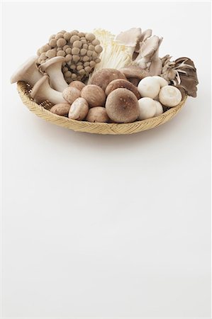 Beaucoup de champignons dans panier Photographie de stock - Rights-Managed, Code: 859-03600843