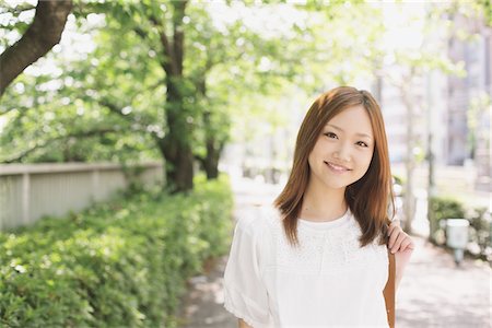 simsearch:859-03730600,k - Japanese Teenage Girl in Park Stock Photo - Rights-Managed, Code: 859-03730599