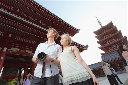 Young Couple Sightseeing In Japan Stock Photo - Rights-Managed, Code: 859-03730876