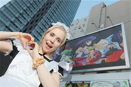 Girl Dressed as Cosplay Maid in Tokyo Foto de stock - Con derechos protegidos, Código: 859-03730927