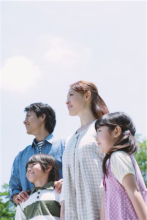simsearch:859-03755403,k - Portrait Of Japanese Family Stock Photo - Rights-Managed, Code: 859-03755358