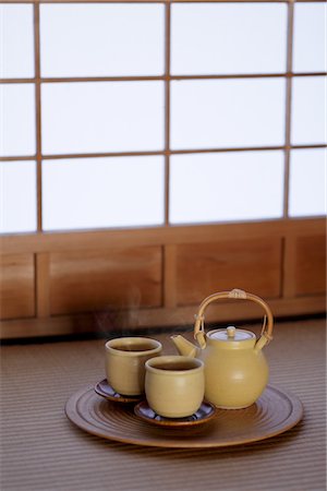 Teapot and Yunomi Stock Photo - Rights-Managed, Code: 859-03811214