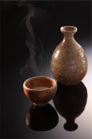 sake - Pichet et coupe de saké japonais traditionnel Photographie de stock - Rights-Managed, Code: 859-03811272