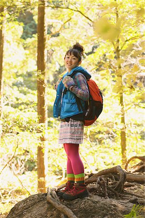 explorer - Young Woman Hiking Foto de stock - Con derechos protegidos, Código: 859-03839485