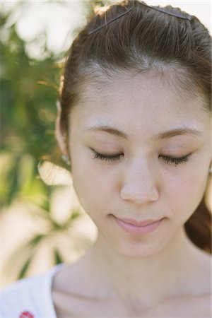 simsearch:614-07145856,k - Portrait Of Beautiful Japanese Young Woman Stock Photo - Rights-Managed, Code: 859-03840438