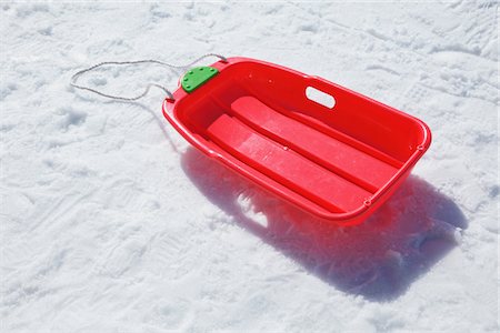 simsearch:400-03924645,k - sled In Snow Stock Photo - Rights-Managed, Code: 859-03840625