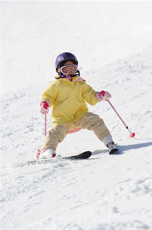 simsearch:859-03840998,k - Girl Skiing Foto de stock - Con derechos protegidos, Código: 859-03840948