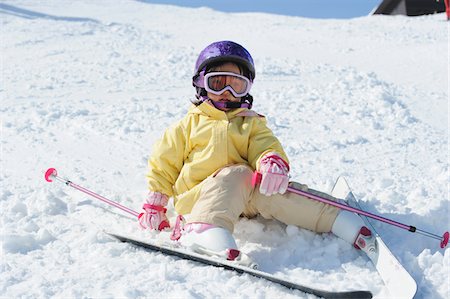 simsearch:859-03840998,k - Girl Skiing Foto de stock - Con derechos protegidos, Código: 859-03840999