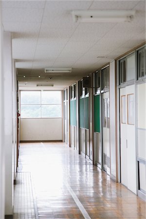 school hallway flooring - School Hallway Stock Photo - Rights-Managed, Code: 859-03860725