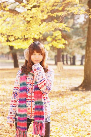 earmuffs - Japanese Women Standing In Park Stock Photo - Rights-Managed, Code: 859-03885433