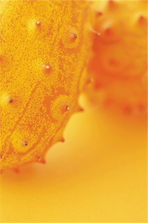 Close Up Of Horned Melon Foto de stock - Con derechos protegidos, Código: 859-03983078