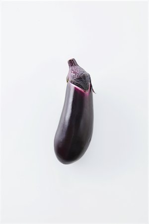 Eggplant On White Background Foto de stock - Con derechos protegidos, Código: 859-03983120