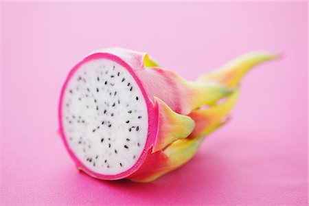 Dragon Fruit, Cross Section Stock Photo - Rights-Managed, Code: 859-03983169