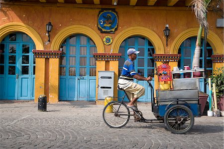 Ice cream seller cycling,Getsameni,Cartagena,Colombia Stock Photo - Rights-Managed, Code: 851-02959249