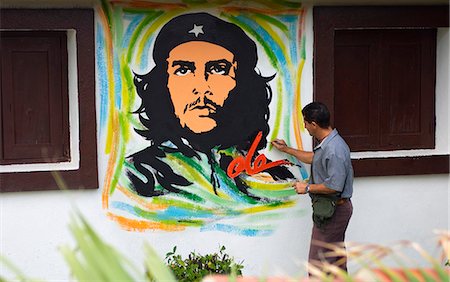 painter (artwork) - Local artist painting wall mural of Che Guevara,Cuba Foto de stock - Con derechos protegidos, Código: 851-02959412