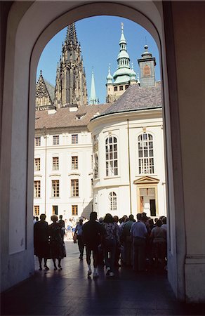 simsearch:851-02959457,k - Entrance to Castle courtyard,Prague,Czech Republic. Foto de stock - Direito Controlado, Número: 851-02959451