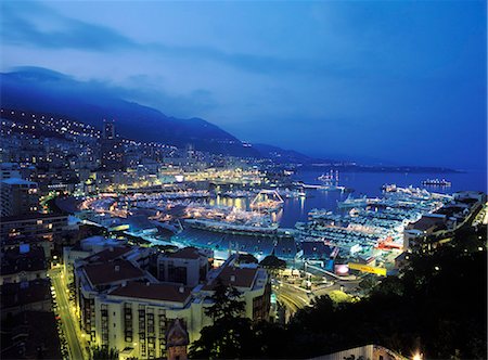 simsearch:851-02959293,k - Regardant au large du port de Monaco au crépuscule. Photographie de stock - Rights-Managed, Code: 851-02959908