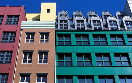 Colourful office buildings,Zimmer Strasse,Berlin,Germany Foto de stock - Con derechos protegidos, Código: 851-02959965