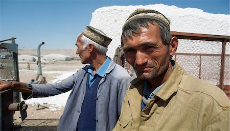 Workers,recently harvested cotton,Uzbeckistan Stock Photo - Rights-Managed, Code: 851-02964406