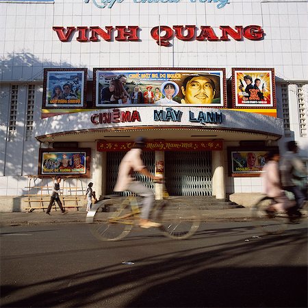 simsearch:851-02960046,k - Cinema front,Ho Chi Minh City,Vietnam Foto de stock - Direito Controlado, Número: 851-02964442