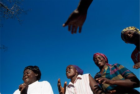 simsearch:851-02963287,k - Femmes africaines. sida & l'épidémie de VIH, Zimbabwe, Afrique Sothern. Photographie de stock - Rights-Managed, Code: 851-02964474