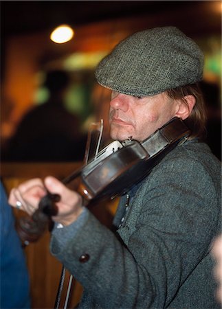 Musician in pub,Dublin,Ireland Stock Photo - Rights-Managed, Code: 851-02960596
