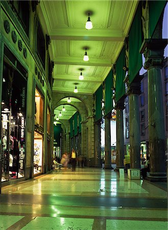 Arcade de Vittorio Emanuele II, Milan, Italie Photographie de stock - Rights-Managed, Code: 851-02960712