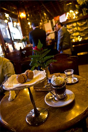 dessert, restaurant - Table with desserts,Piazza Castello,Turin,Italy Stock Photo - Rights-Managed, Code: 851-02960769