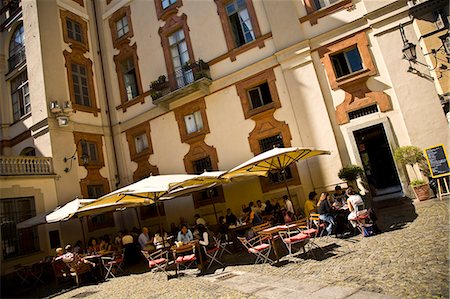 simsearch:851-02960874,k - Restaurant dans le quartier de Borga Dora, Turin, Italie Photographie de stock - Rights-Managed, Code: 851-02960772