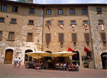 restaurants in tuscany italy - San Gimignano, Café, Toscane, Italie. Photographie de stock - Rights-Managed, Code: 851-02960875