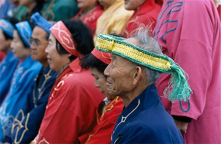 simsearch:851-02960506,k - Japanese people dressed in Ainu costume,Hokkaido,Japan Foto de stock - Con derechos protegidos, Código: 851-02961176