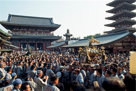 At Sensoji-Temple during Sanja Matsuri,Tokyo,Japan Foto de stock - Con derechos protegidos, Código: 851-02961194