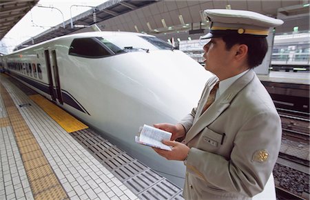 simsearch:851-02963413,k - Train à grande vitesse, Tokyo, Japon Photographie de stock - Rights-Managed, Code: 851-02961190