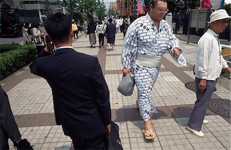 Sumo wrestler heading for the arena,Tokyo,Japan Stock Photo - Rights-Managed, Code: 851-02961243