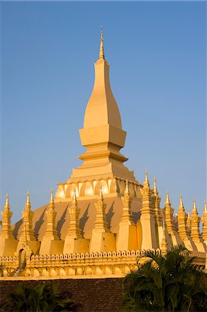simsearch:851-02961313,k - Que Luang, ou Grand Stupa, Vientiane, Laos Photographie de stock - Rights-Managed, Code: 851-02961323