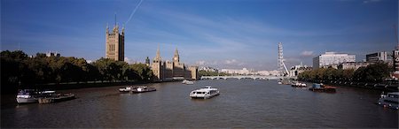 simsearch:851-02963742,k - Recherche le long de la Tamise de Lambeth Bridge devant les chambres du Parlement vers le London Eye, Londres, Royaume-Uni. Photographie de stock - Rights-Managed, Code: 851-02961402