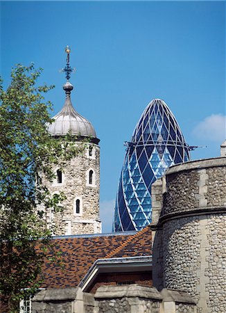 simsearch:851-02963794,k - The Tower of London with the Swiss Re building behind,London,UK. Foto de stock - Con derechos protegidos, Código: 851-02961430