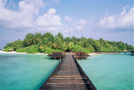 Jetty/walkway to island Maldives Foto de stock - Con derechos protegidos, Código: 851-02961697