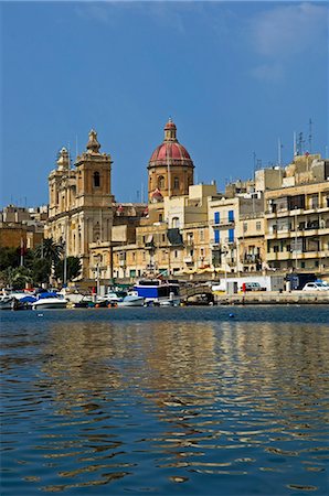simsearch:851-02959692,k - View from sea at Vittoriosa,Malta Foto de stock - Con derechos protegidos, Código: 851-02961931