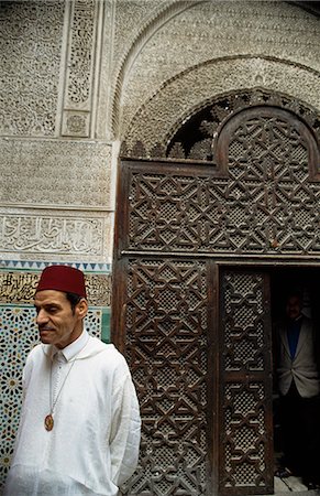 simsearch:851-02962017,k - Guide touristique à l'intérieur de la Médersa., Fès, Maroc Photographie de stock - Rights-Managed, Code: 851-02962053