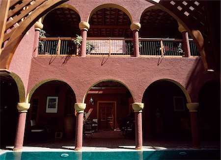 simsearch:851-02963599,k - Riad Noga, Marrakech, Maroc. Photographie de stock - Rights-Managed, Code: 851-02962097