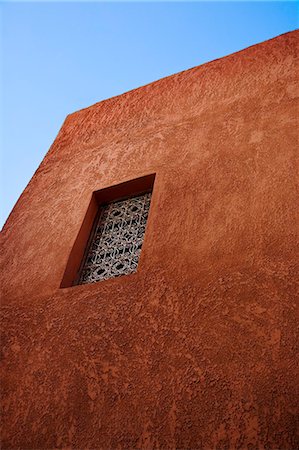 Grilled window in Medina,Marrakesh,Morocco Foto de stock - Con derechos protegidos, Código: 851-02962172