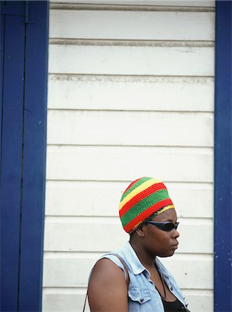soufriere - Lady rasta en attente pour un lifting, Soufrière, Sainte-Lucie Photographie de stock - Rights-Managed, Code: 851-02962759