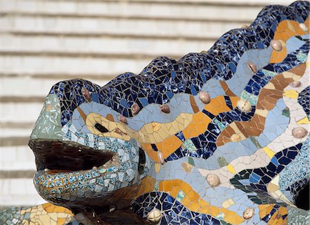 Detail of salamander statue,Parc Guell,Barcelona,Spain Foto de stock - Con derechos protegidos, Código: 851-02962985