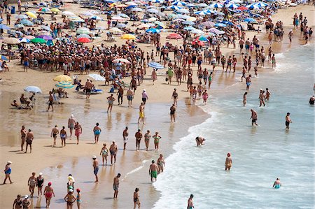 Crowded beach,Benidorm,Costa Blanca,Spain Foto de stock - Con derechos protegidos, Código: 851-02962998