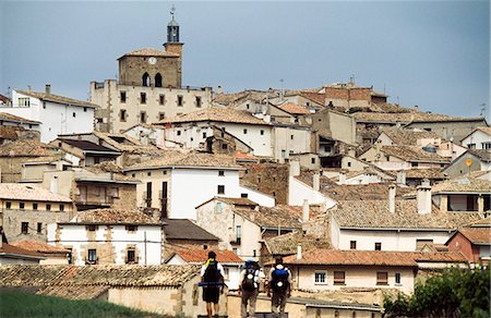 simsearch:851-02963141,k - Pilgrims walking to Cirauqui village,Navarra region,Spain Stock Photo - Rights-Managed, Code: 851-02963220