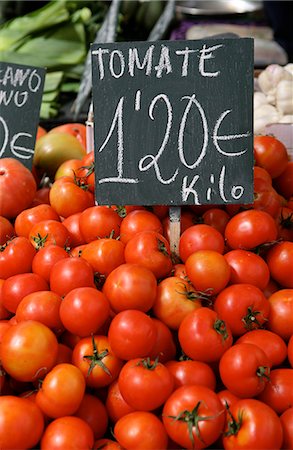 price - Market stall in Mercado Central,Valencia,Spain Stock Photo - Rights-Managed, Code: 851-02963237